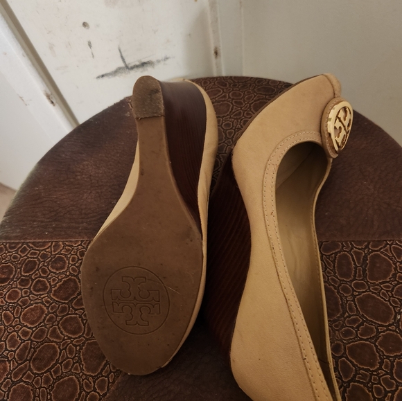 Tory burch wedge open toe - Picture 7 of 7